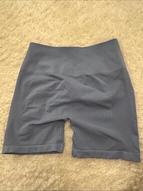 Alphalete amplify shorts